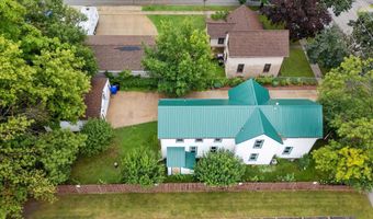 114 E HARRISON St, Appleton, WI 54915