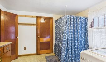 41 Sycamore St, Alexandria, IN 46001