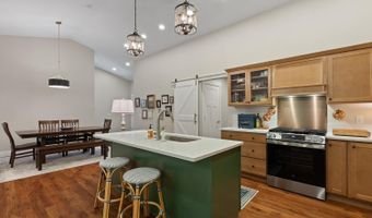 1641 Rivers Edge Ct, Adrian, MI 49221