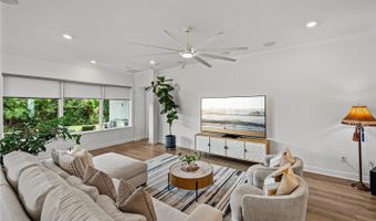 7109 ESTERO Ct, Apollo Beach, FL 33572