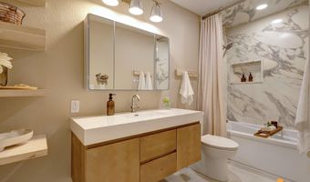 9300 Arlene Dr #103, Anchorage, AK 99502