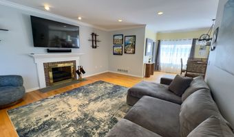 355 Oregon Rd, Cheshire, CT 06410