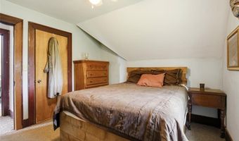 9965 Fruit Rd, Alhambra, IL 62001