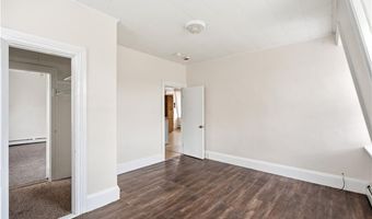68 WINTER St, Lincoln, RI 02838