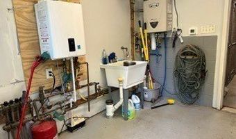 202 Crane Hollow Rd, Bethlehem, CT 06751