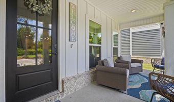 121 Grande View Dr, Biloxi, MS 39531