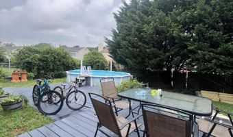 8 Compass Ln, Barnegat, NJ 08005