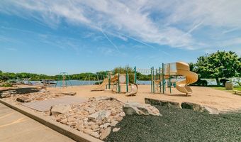 10015 Windjammer Trl, Aurora, OH 44202