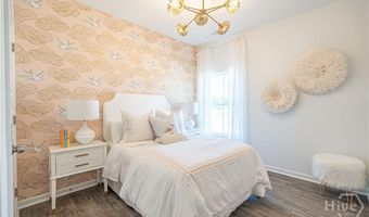 101 Crimson Ln, Savannah, GA 31302