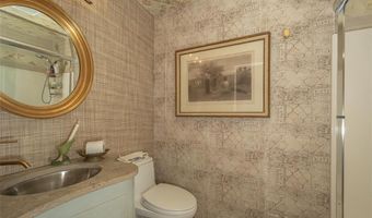 364 E 1600 Rd, Baldwin City, KS 66006