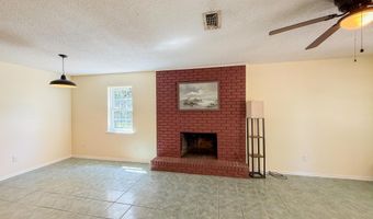 5703 Old River Rd, Baker, FL 32531