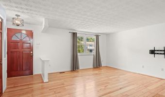 12715 LODE St, Bowie, MD 20720