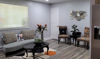 7 Holiday Ct, Albrightsville, PA 18210