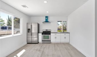 14855 Flathead Rd, Apple Valley, CA 92307