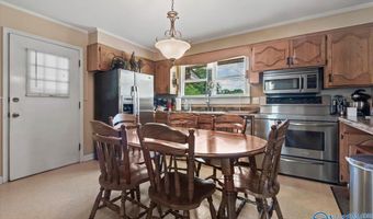 908 E Alabama Ave, Albertville, AL 35950