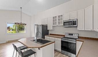 68 KELLY Ln, Alpine, WY 83128