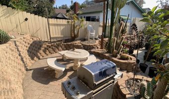 9948 LEDGESIDE St, Spring Valley, CA 91977