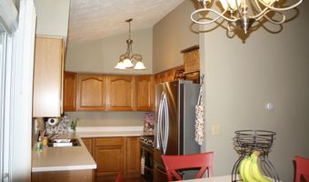 8437 Lockwood Ln, Indianapolis, IN 46217