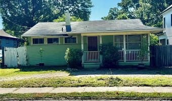 1704 Hawthorne Ln, Charlotte, NC 28205