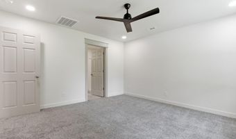 915 S Hudson Ave, Aurora, MO 65605