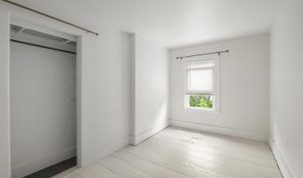 9 Pleasant St, Bath, ME 04530