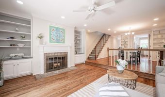 3814 N RICHMOND St, Arlington, VA 22207