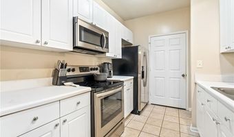 3297 S COLLEGE St, Auburn, AL 36830