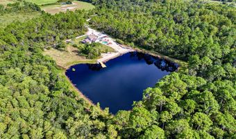 176 Jule St, Apalachicola, FL 32320