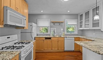 217 Bay View Ave, Cranston, RI 02905