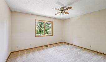 3863 NE 88th St, Altoona, IA 50009