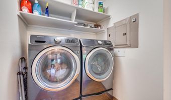200 N PICKETT St 308, Alexandria, VA 22304