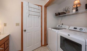 3616 Southridge Ln, Bismarck, ND 58504