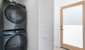 2672 Newell, Los Angeles, CA 90039