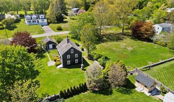 6 Baldwin Rd, Middletown, RI 02842