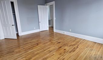 32 1st St 2, Albany, NY 12210