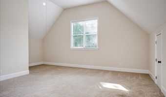 1034 N Pointe Dr, Lincolnton, GA 30817