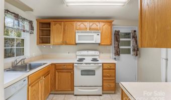 14 Morgan Blvd, Asheville, NC 28704