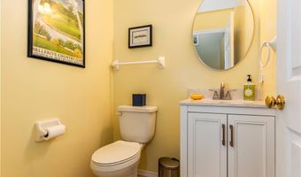 1537 Whispering Creek Dr, Ballwin, MO 63021