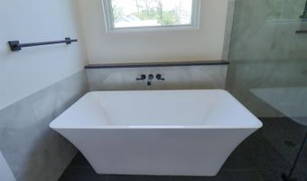 3076 Avilla Manor Trl, Alexander, AR 72002