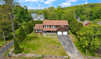 60 Hurlbutt Rd, Ledyard, CT 06335