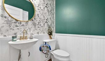 133 Lynwood Ln, Ball Ground, GA 30107