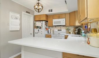 204 Dakota Dr, Andover, NJ 07848
