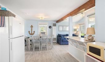 11 Woodruff St, Narragansett, RI 02882