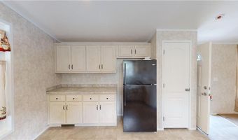 60 West Dr, East Providence, RI 02916