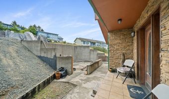 535 KESTERSON Ct, Rockaway Beach, OR 97136