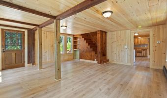 51 Sanford Rd, Alfred, ME 04002