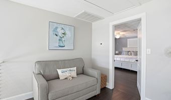 4 Cross Rd, Bourne, MA 02532