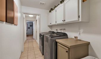 19581 Powhatan Rd, Apple Valley, CA 92308