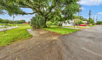 306 Union St, Bay St. Louis, MS 39520