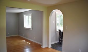 81 Belmont Ave, Belfast, ME 04915